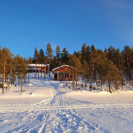 Vaere Holiday Home - Lakeside Relaxation Point イナリ エクステリア 写真